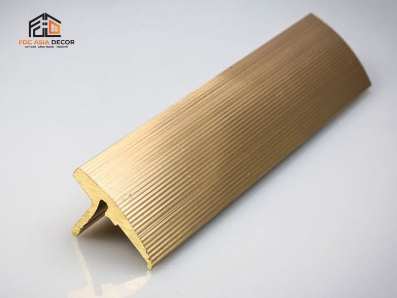 Nẹp kim loại là gì? Phân loại, ứng dụng và cách chọn phù hợp cho từng công trình