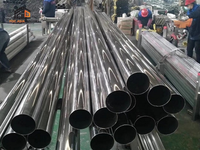 Ống inox trang trí 304 là gì? Ưu điểm, ứng dụng và cách chọn đúng loại