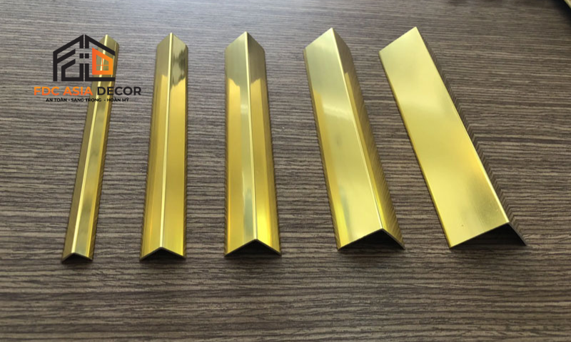 Mạ inox màu vàng và inox sơn tĩnh điện: Giải pháp nào bền và đẹp hơn?