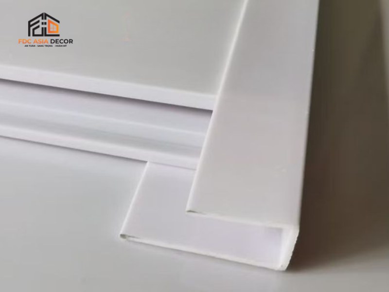 nẹp nhựa chữ u
