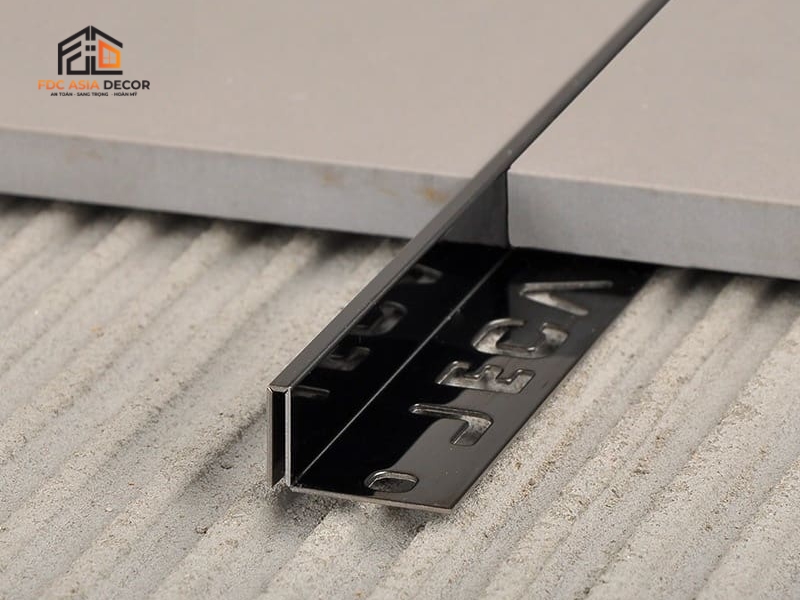 nẹp inox s&agrave;n gỗ